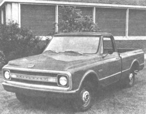 La camioneta Chevrolet conocida como "La Brava" fue, en su clase, el vehículo más vendido de toda la industria en el mercado argentino con un total de 7.502 unidades en 1970. Está accionada por un motor de seis cilindros y de económico consumo 