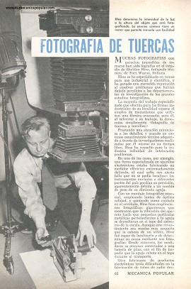 Fotografía de Tuercas y Tornillos - Enero 1956